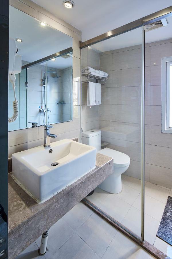 Insail Hotels Canton Extérieur photo