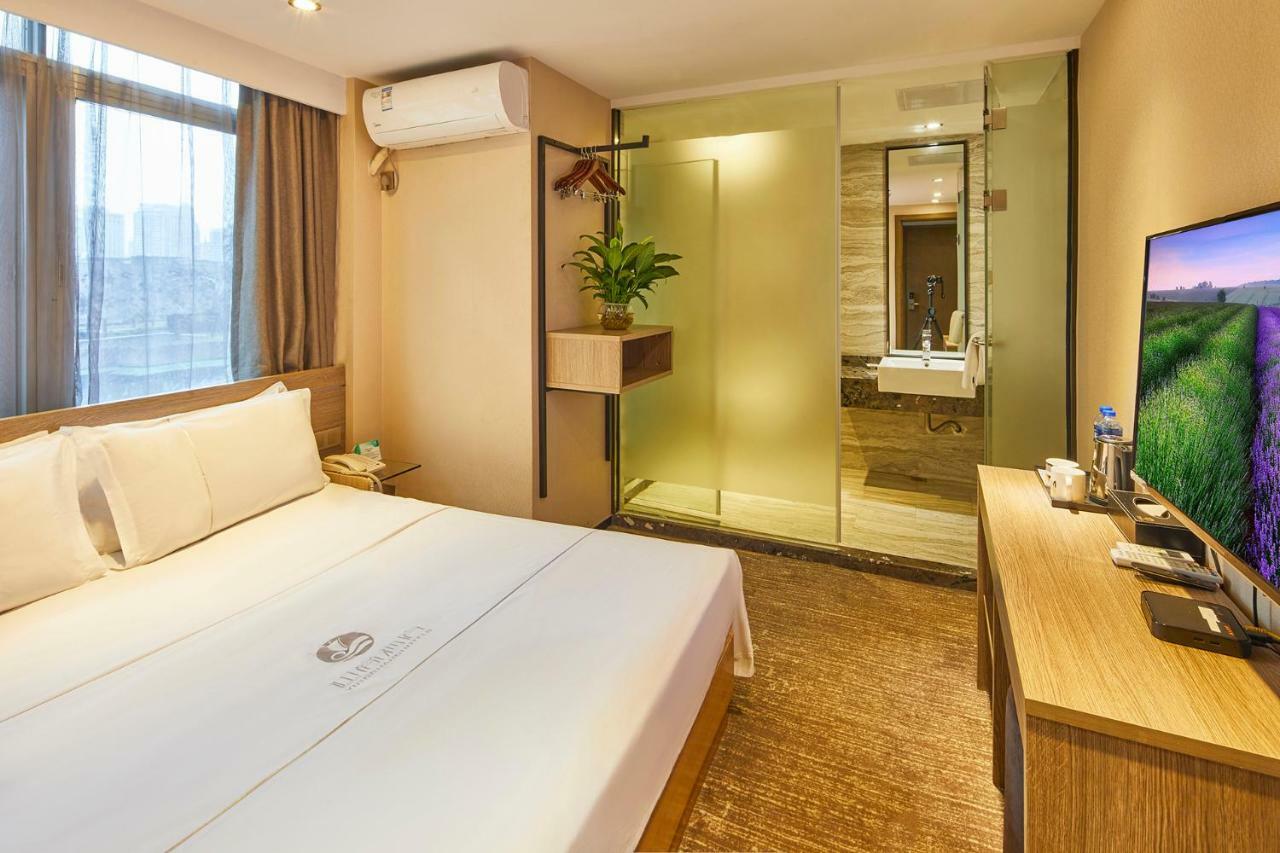 Insail Hotels Canton Extérieur photo