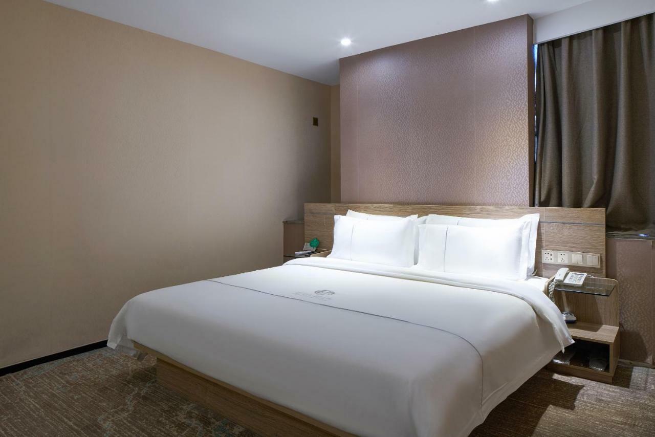 Insail Hotels Canton Extérieur photo